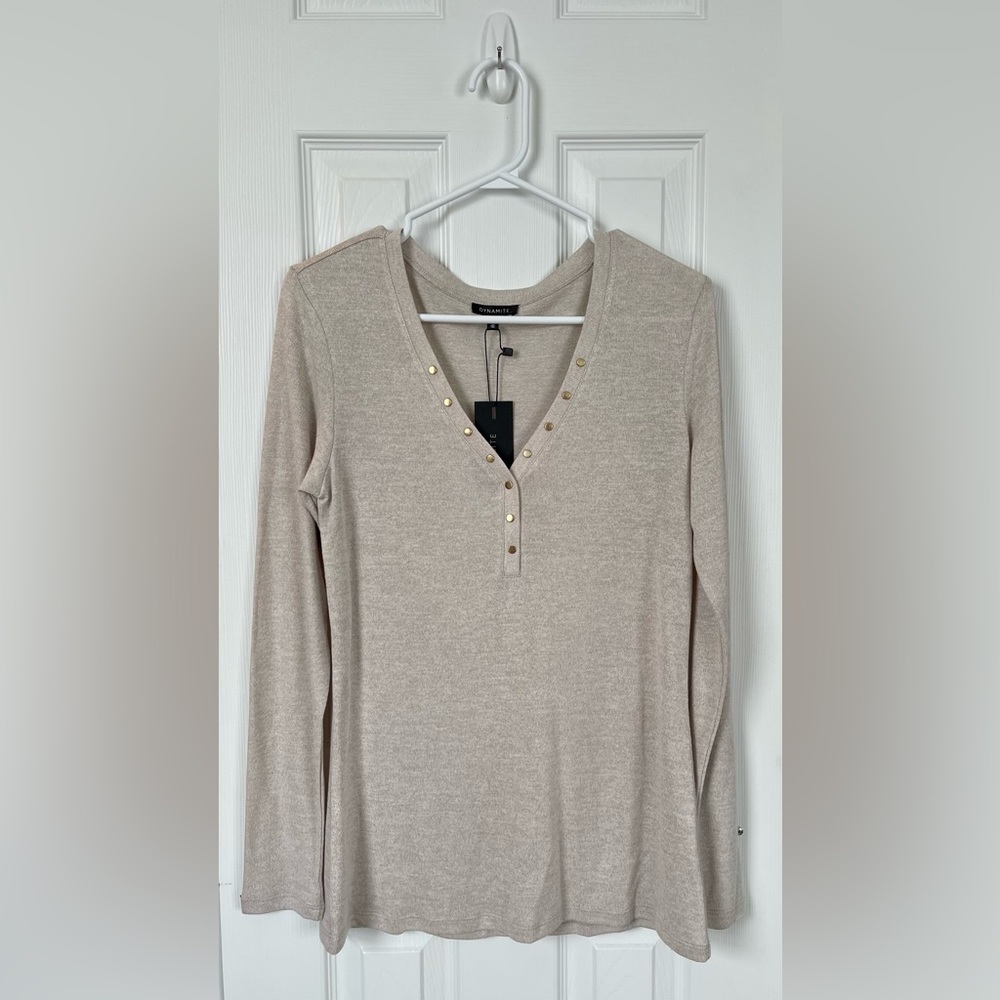NWT Dynamite long Sleeve Bodycon Tunique with Snaps